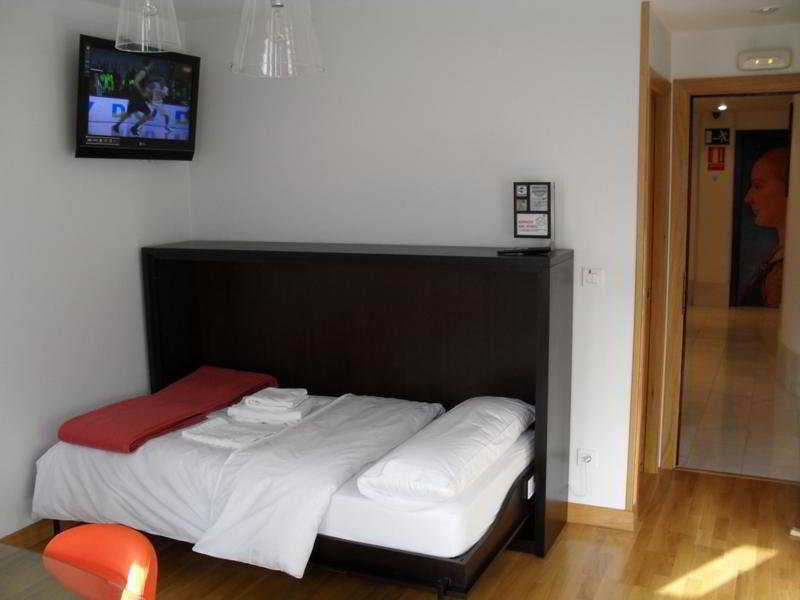 Hotel Ofi 拉科鲁尼亚 外观 照片