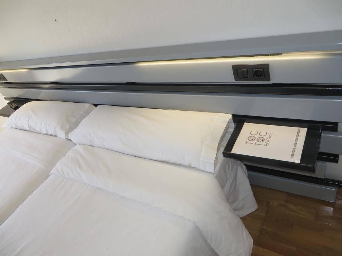 Hotel Ofi 拉科鲁尼亚 外观 照片